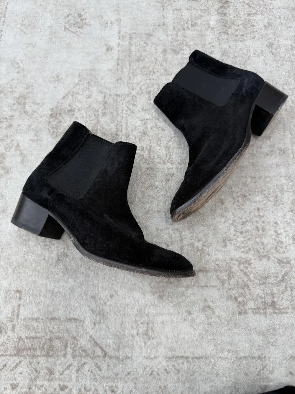 Frye Boots Womens Size 8 Black Suede Chelsea Ankle Block Heel Pull On Booties